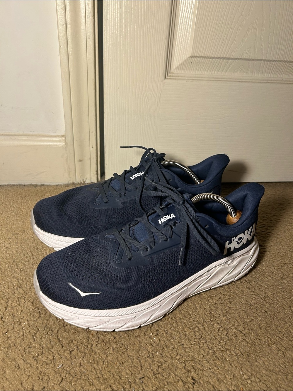 Hoka Arahi 7 Men's Size 12 EE (Wide) Outer Space/White Running Shoes